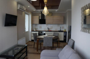 Отель Apartment on Pozhyaki  Киев